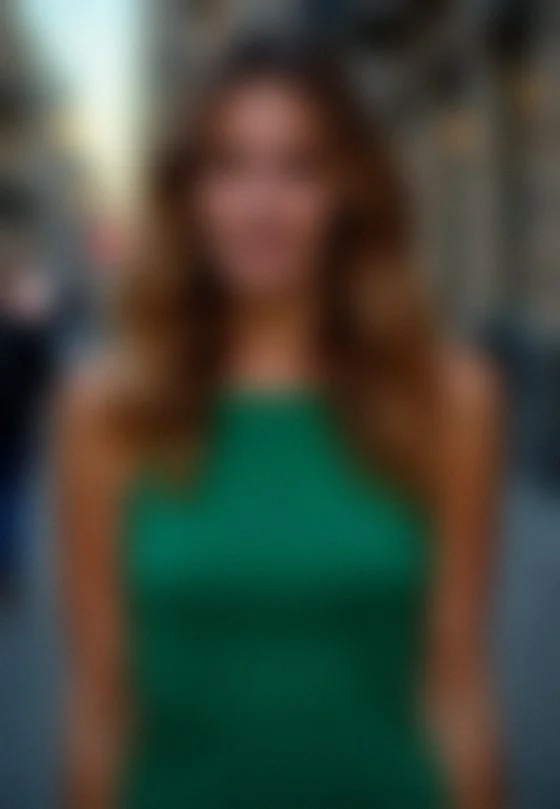 Claudia, 42