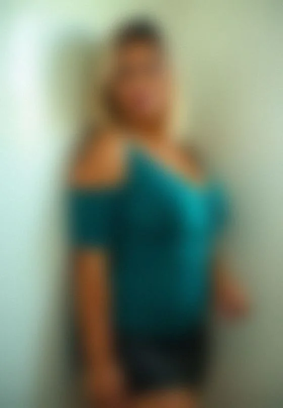 Ingrid, 30